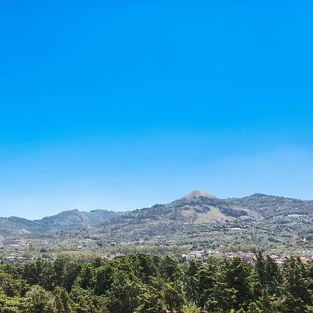La Terrazza Sul Mare Di Ulisse * SantʼAgata di Militello